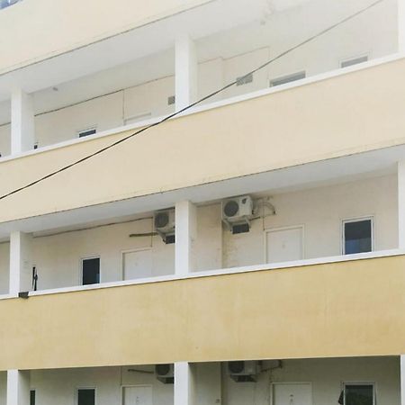 Hotel Reddoorz At Jalan Diponegoro Bandar Lampung Exterior foto