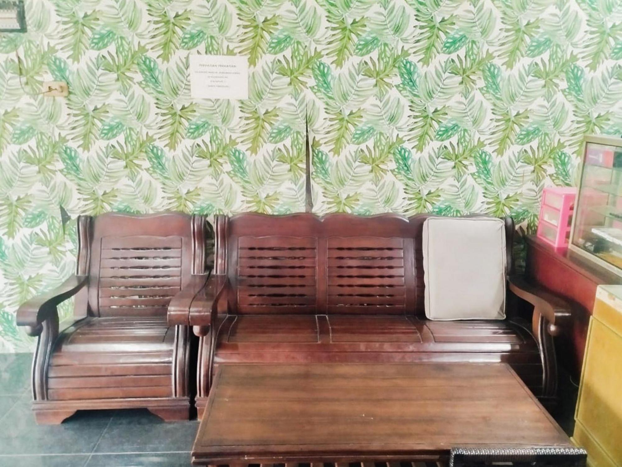 Hotel Reddoorz At Jalan Diponegoro Bandar Lampung Exterior foto